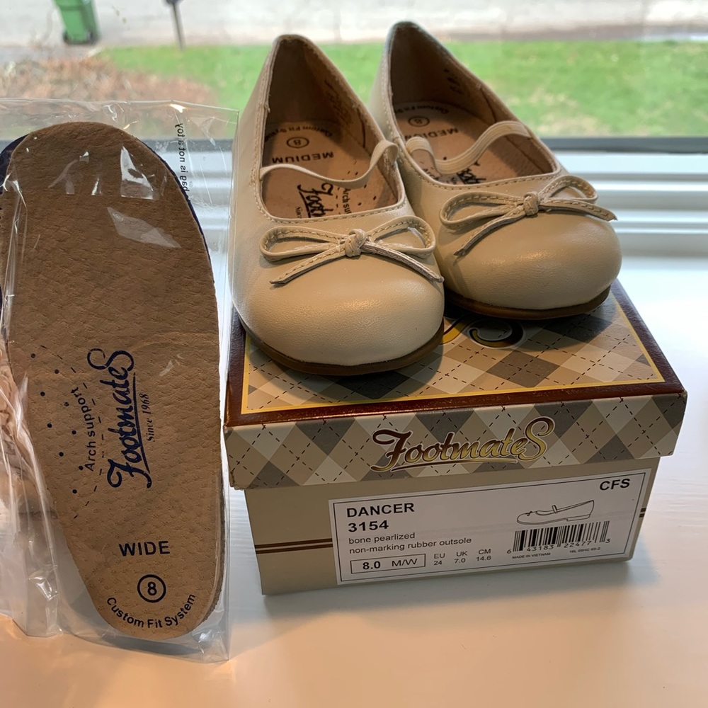 FootMates Ballet Flats M/W  w/ box